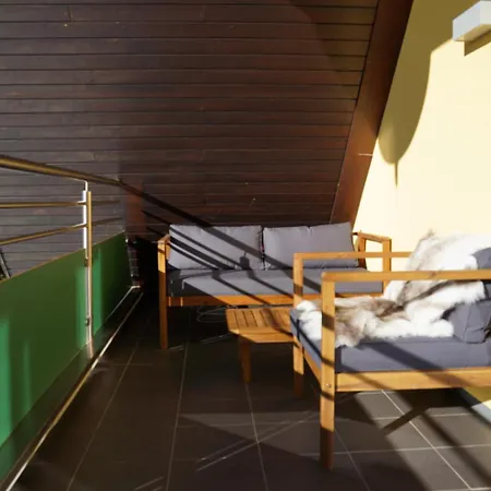 Chalet1500 Gerlitzen - In-ski Out! *