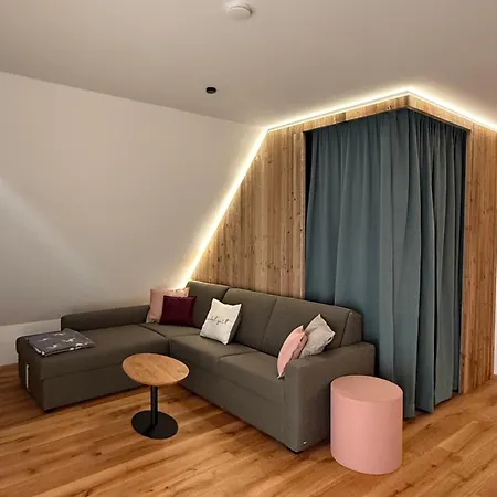 Chalet1500 Gerlitzen - In-ski Out! شقة