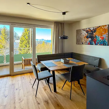 Chalet1500 Apartment Gerlitzen - Ski In - Ski Out! Apartment *