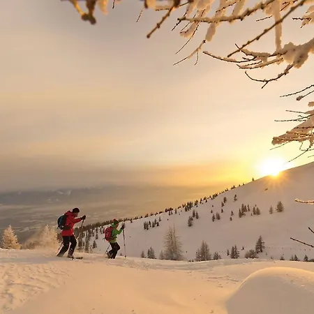 Chalet1500 Gerlitzen - In-ski Out! شقة *