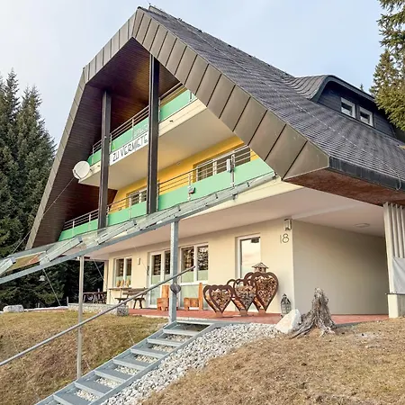 Chalet1500 Apartment Gerlitzen - Ski In - Ski Out!
